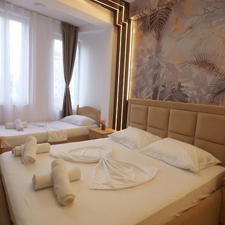 Golden Sleep Hostel Shkodra Kültér fotó