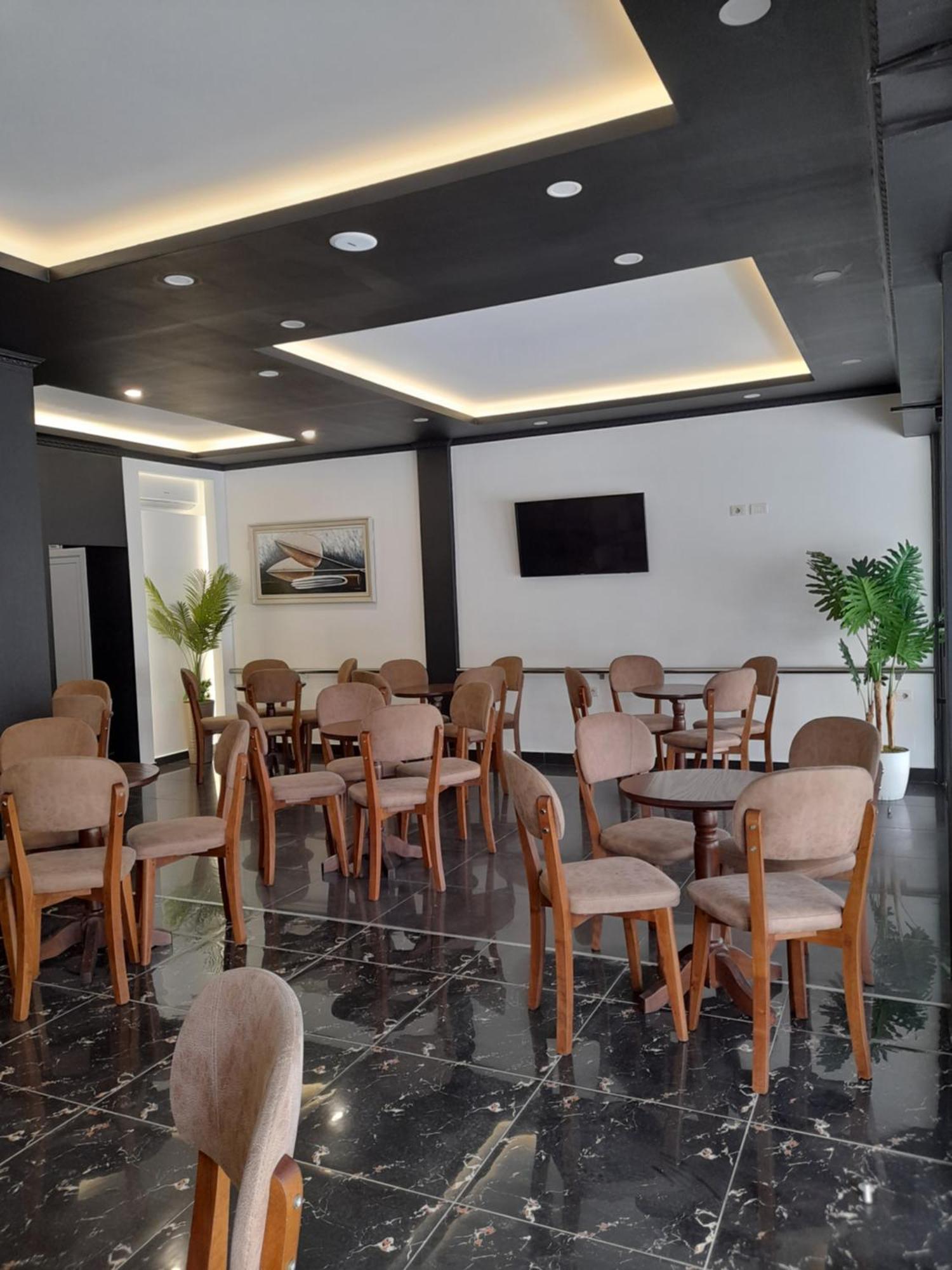 Golden Sleep Hostel Shkodra Kültér fotó