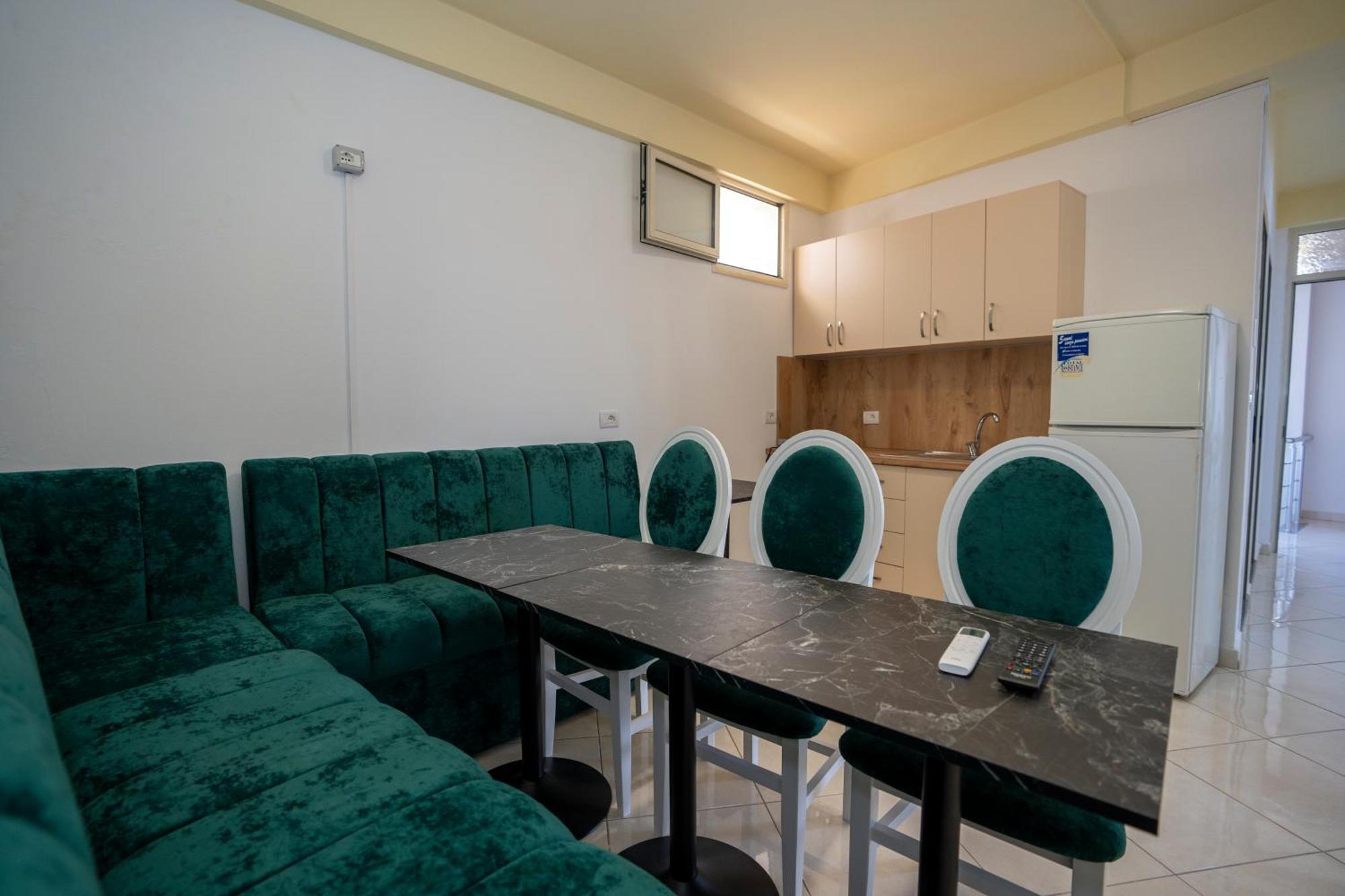 Golden Sleep Hostel Shkodra Kültér fotó