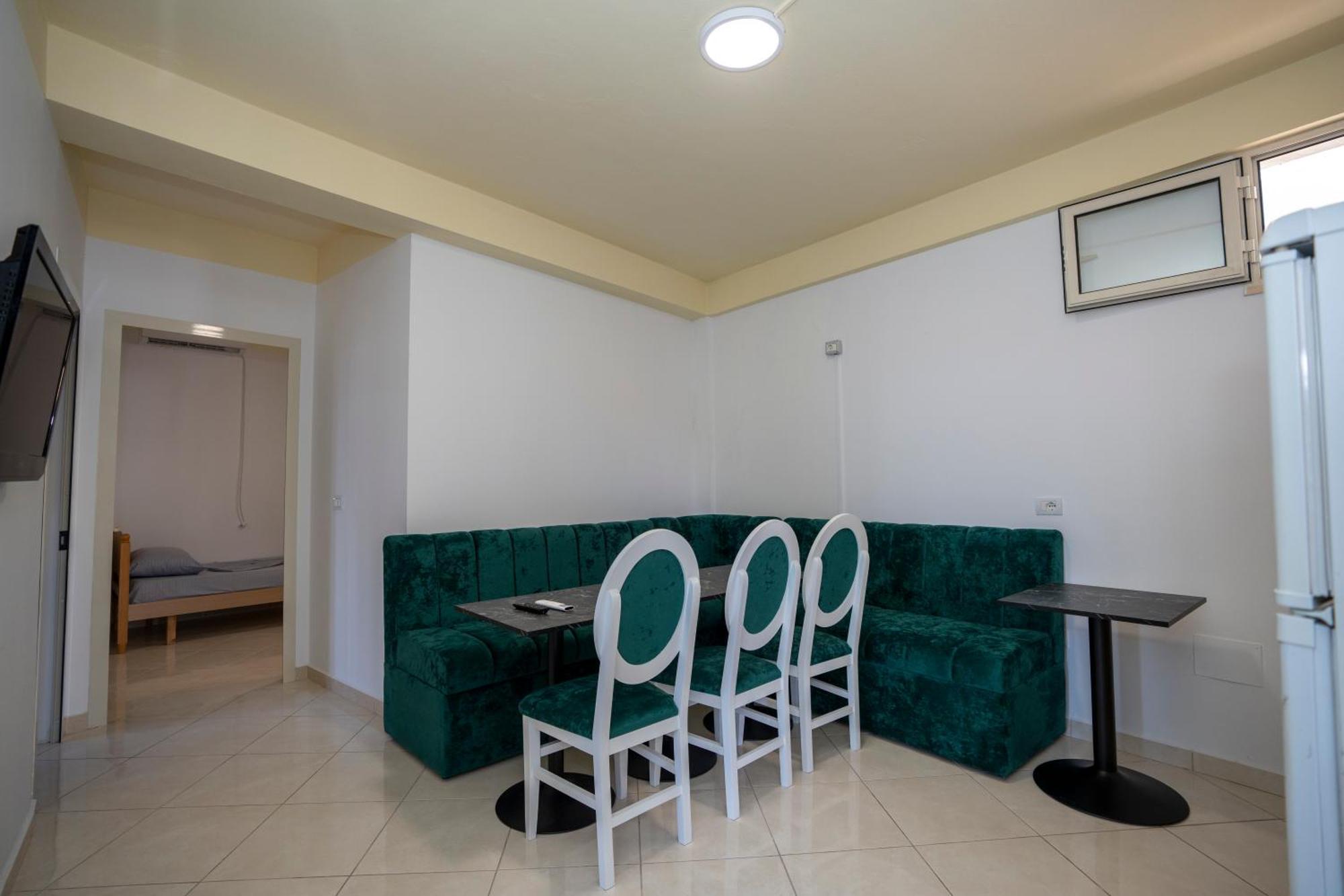 Golden Sleep Hostel Shkodra Kültér fotó