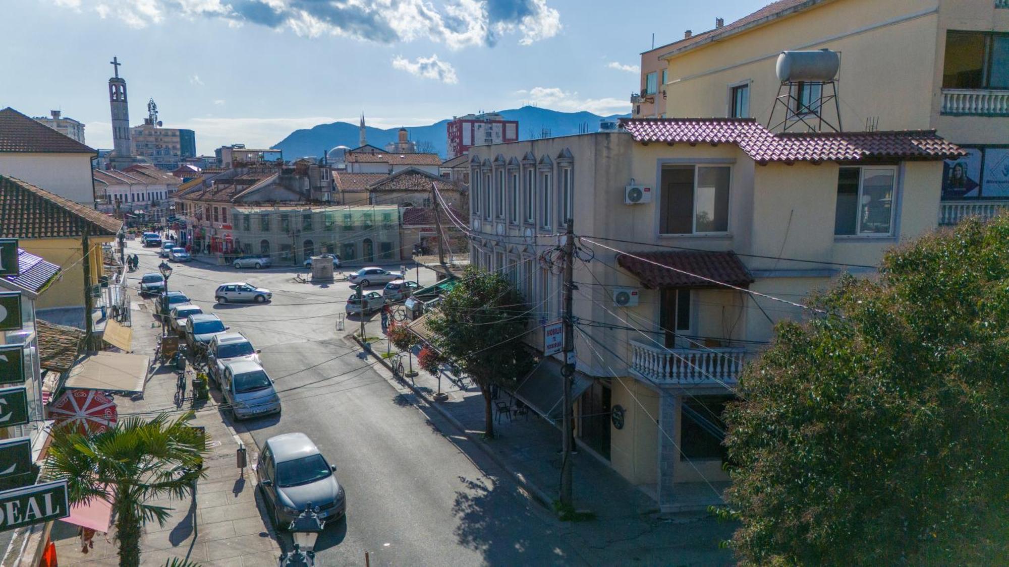 Golden Sleep Hostel Shkodra Kültér fotó